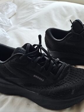 Brooks Black Women’s Athletic Running Shoes